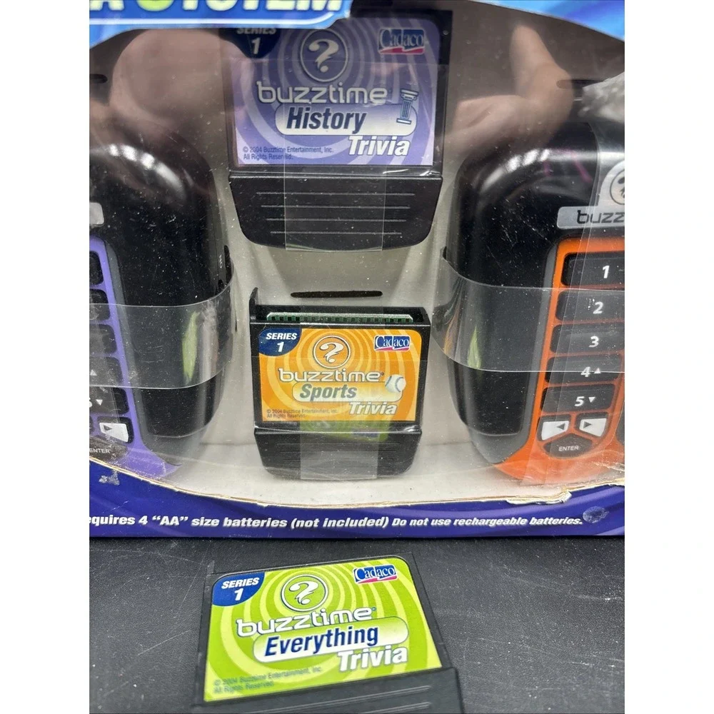Buzz Time Home Trivia System w/ 5 Controllers Box Cadco 2004 3 Game Cartridges